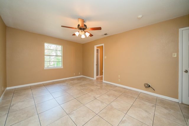 2705 N Fourth St, Longview, TX 75605