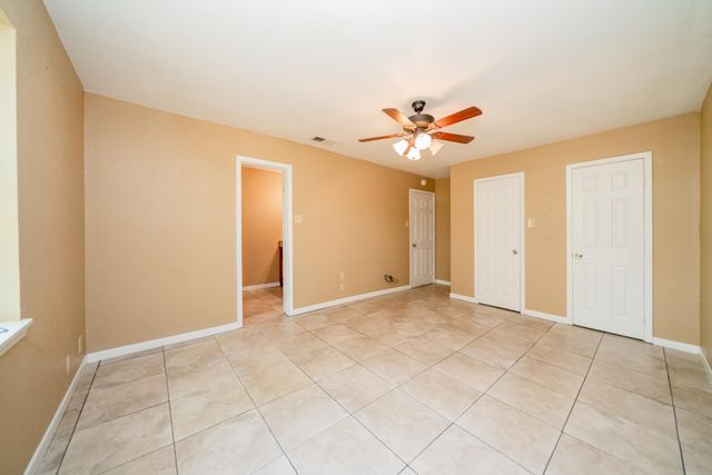 2705 N Fourth St, Longview, TX 75605