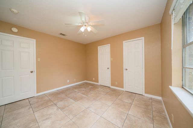 2705 N Fourth St, Longview, TX 75605