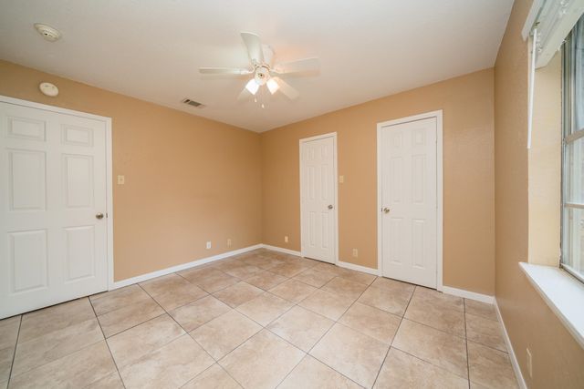 2705 N Fourth St, Longview, TX 75605