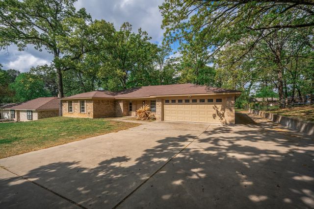 2705 N Fourth St, Longview, TX 75605