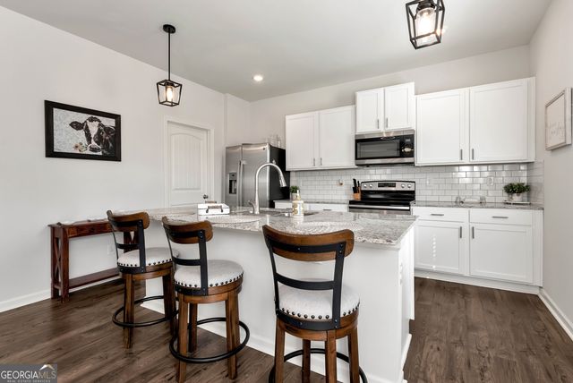 102 Etowah Parkway, Dawsonville, GA 30534