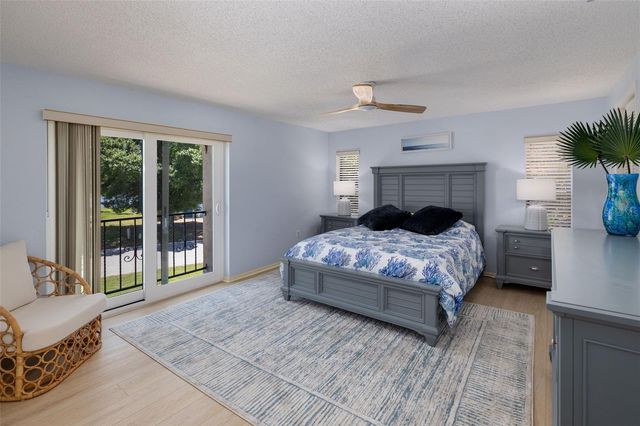 1727 LAKESIDE DRIVE 1718C, Venice, FL 34293