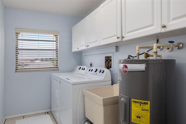 1727 LAKESIDE DRIVE 1718C, Venice, FL 34293