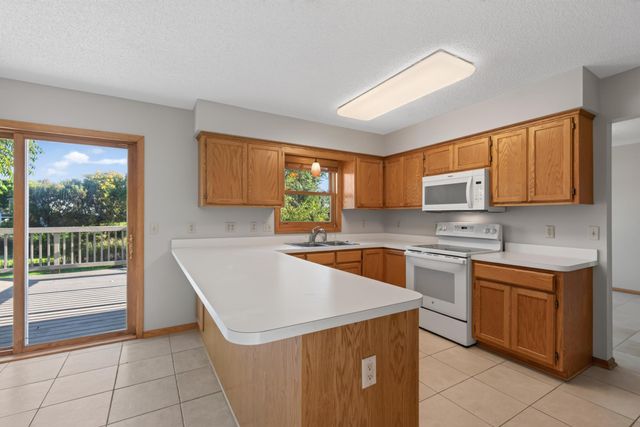 18418 85th Place N, Maple Grove, MN 55311