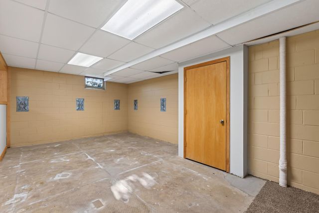 18418 85th Place N, Maple Grove, MN 55311