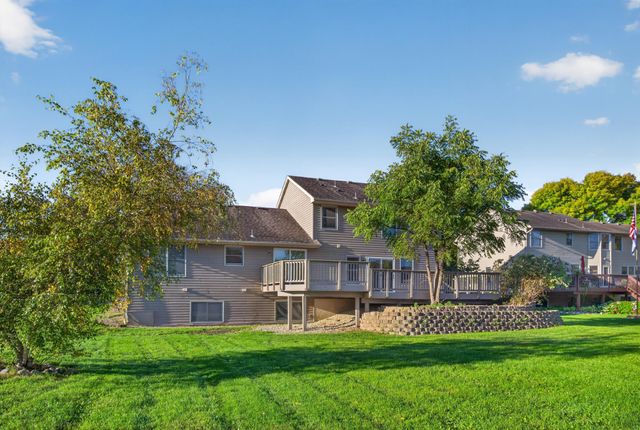 18418 85th Place N, Maple Grove, MN 55311