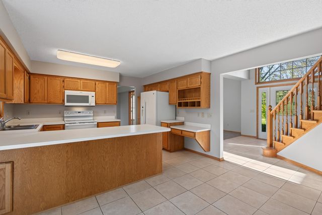 18418 85th Place N, Maple Grove, MN 55311