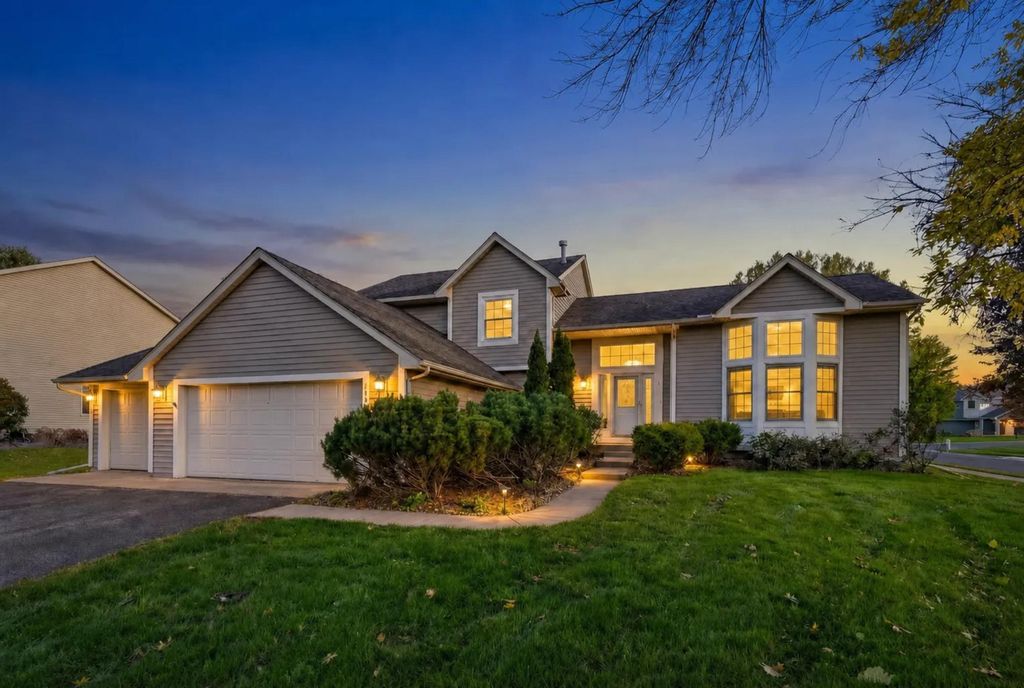18418 85th Place N, Maple Grove, MN 55311 — photo 2