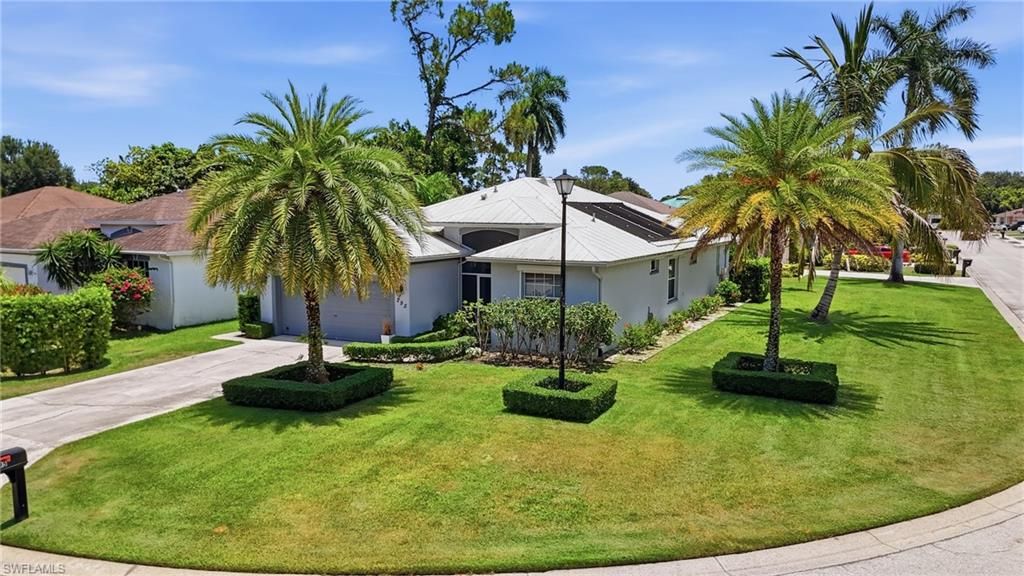 295 Stanhope CIR, NAPLES, FL 34104 — photo 5