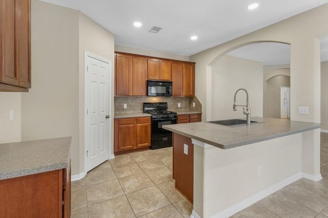 10910 Overland Trail Drive, Richmond, TX 77406