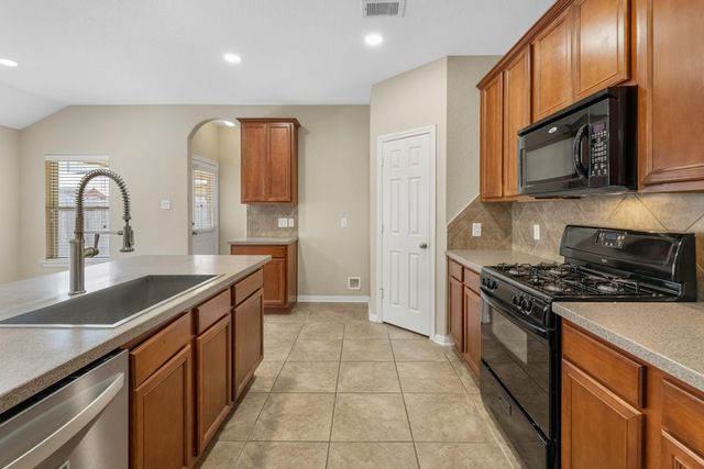 10910 Overland Trail Drive, Richmond, TX 77406