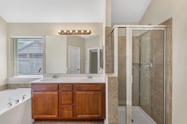 10910 Overland Trail Drive, Richmond, TX 77406