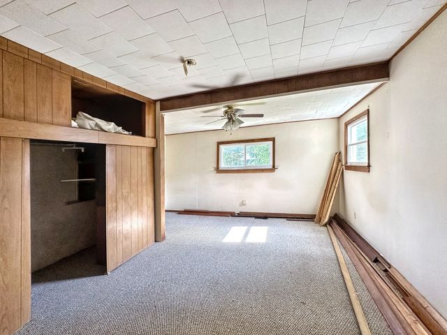 615 S Central Street, Gilman, IL 60938