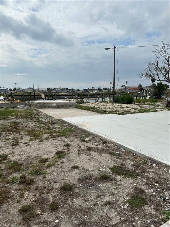829 Oak ST, FORT MYERS BEACH, FL 33931 — photo 4