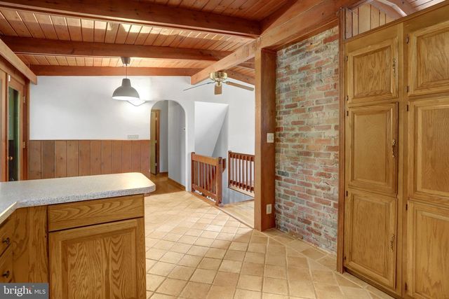3020 PINE SPRING RD, Falls Church, VA 22042