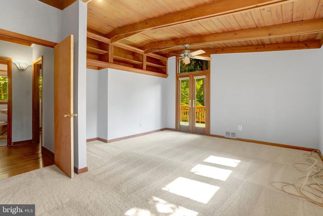 3020 PINE SPRING RD, Falls Church, VA 22042
