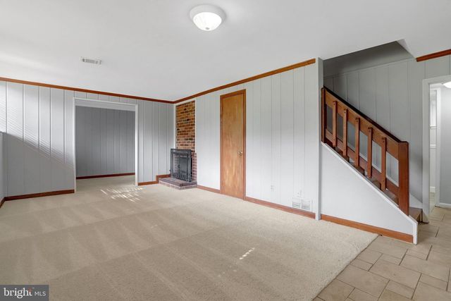 3020 PINE SPRING RD, Falls Church, VA 22042