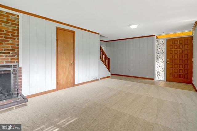 3020 PINE SPRING RD, Falls Church, VA 22042