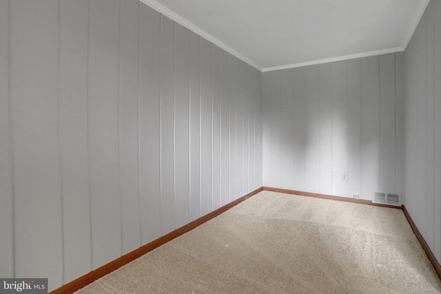 3020 PINE SPRING RD, Falls Church, VA 22042