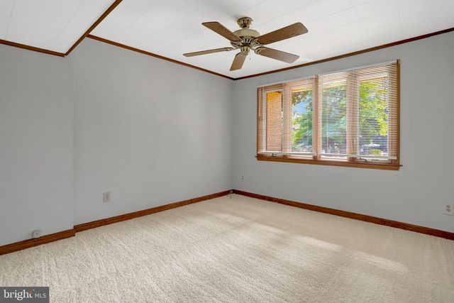 3020 PINE SPRING RD, Falls Church, VA 22042