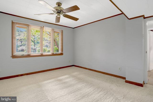 3020 PINE SPRING RD, Falls Church, VA 22042