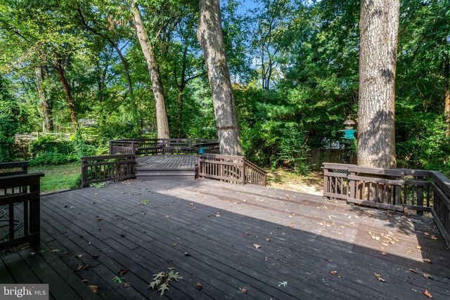 3020 PINE SPRING RD, Falls Church, VA 22042