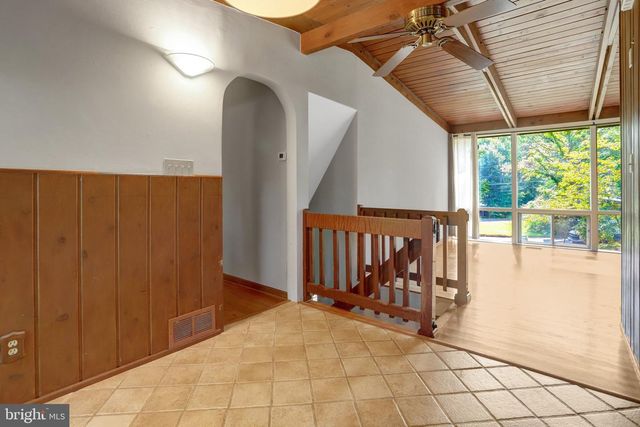 3020 PINE SPRING RD, Falls Church, VA 22042