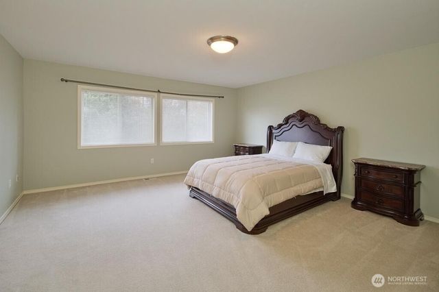 12612 SE 261 Street, Kent, WA 98030