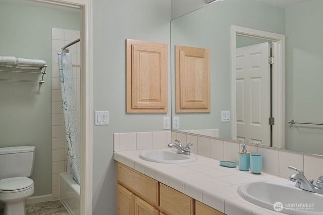 12612 SE 261 Street, Kent, WA 98030