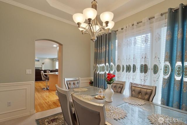 12612 SE 261 Street, Kent, WA 98030