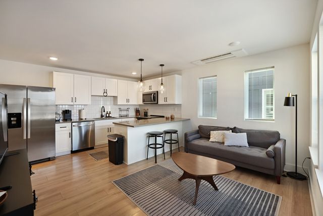 102 Duke St Apt 45, Nashville, TN 37207