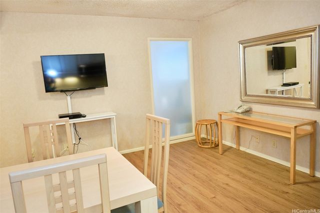 1088 Bishop Street 2712, Honolulu, HI 96813