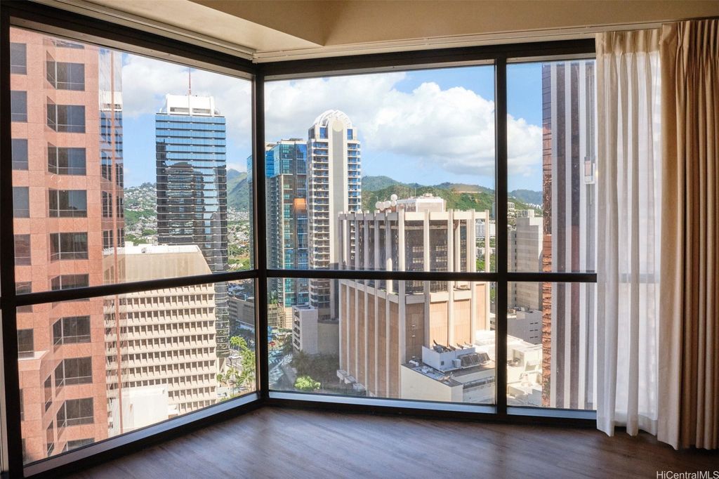 1088 Bishop Street 2712, Honolulu, HI 96813