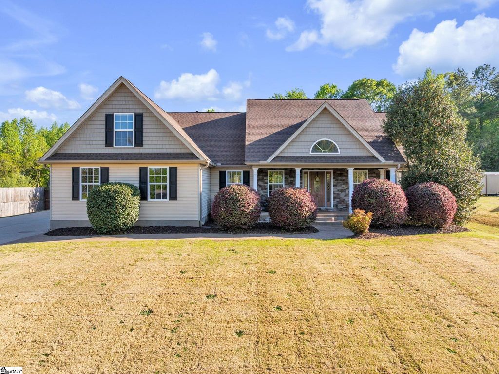 58 Jude Court, Taylors, SC 29651