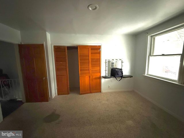 2553 S CARROLL ST, Philadelphia, PA 19142