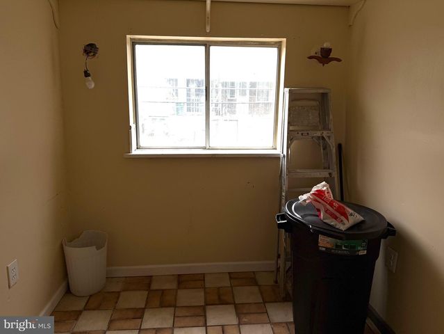 2553 S CARROLL ST, Philadelphia, PA 19142