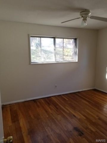 105 Clearview Drive, Florissant, MO 63033