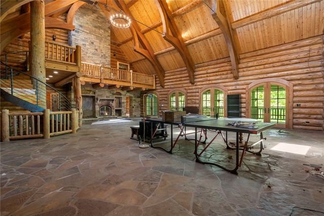 10831 & 10836 Bray Road, Elkins, AR 72727