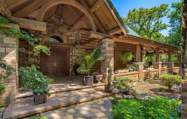 10831 & 10836 Bray Road, Elkins, AR 72727