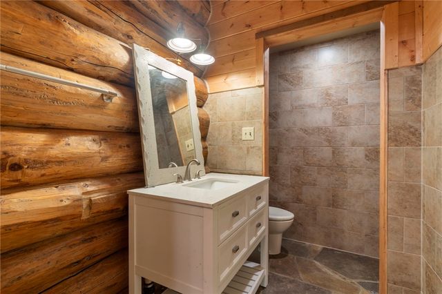 10831 & 10836 Bray Road, Elkins, AR 72727