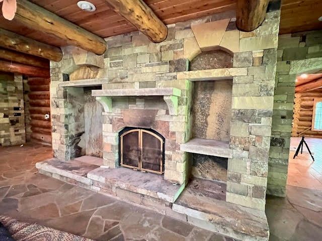 10831 & 10836 Bray Road, Elkins, AR 72727