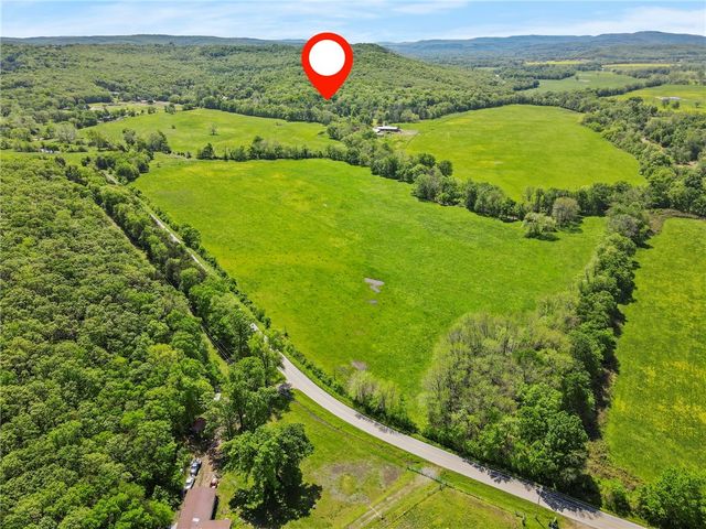 10831 & 10836 Bray Road, Elkins, AR 72727