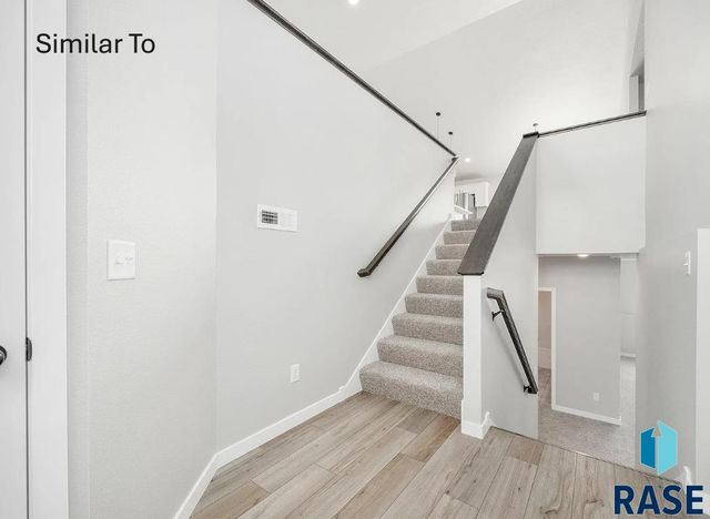 5925 S Coneflower Ave Avenue, Sioux Falls, SD 57108