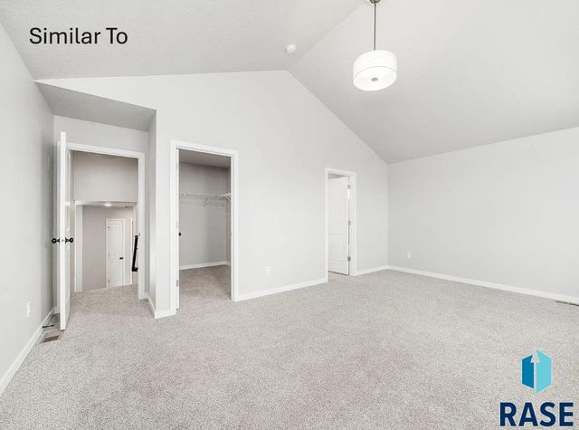 5925 S Coneflower Ave Avenue, Sioux Falls, SD 57108