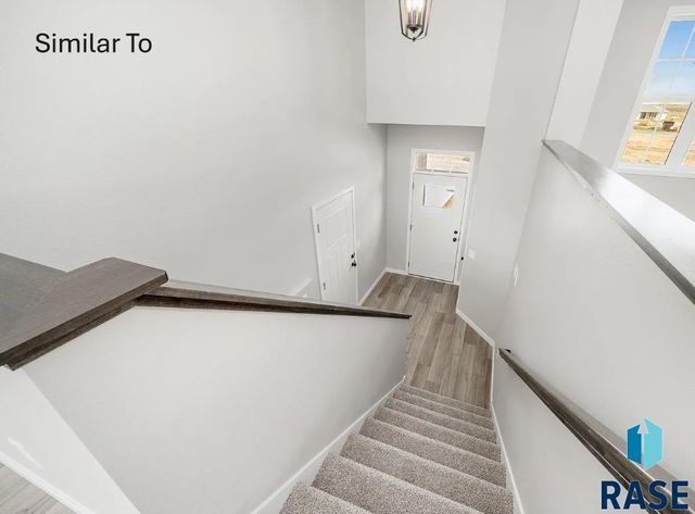 5925 S Coneflower Ave Avenue, Sioux Falls, SD 57108