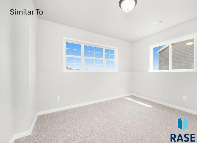 5925 S Coneflower Ave Avenue, Sioux Falls, SD 57108