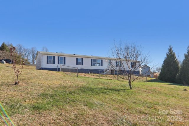 99 Colton Drive, Leicester, NC 28748