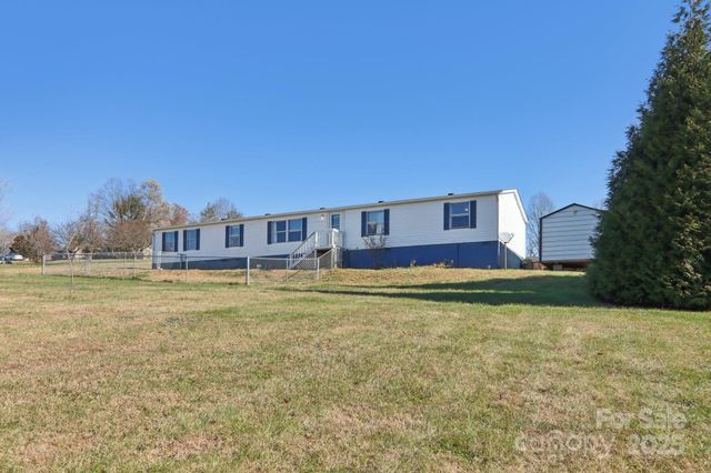 99 Colton Drive, Leicester, NC 28748