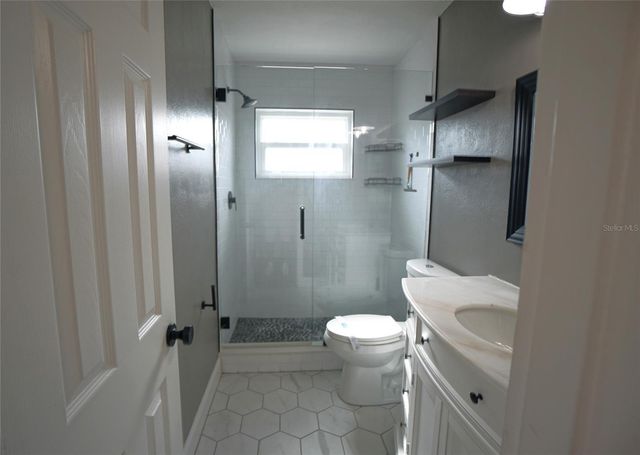 7325 10TH STREET N, St Petersburg, FL 33702